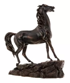 Авторская скульптура из бронзы "Лошадь на скале"